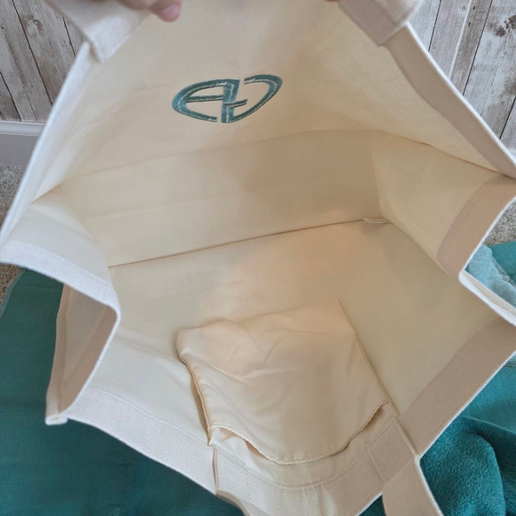 Giorgio Armani Beach Shopping Tote Bag with Matching Large beach towel - Picture 8 of 10